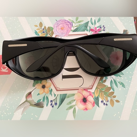 Fit over Rx glasses. Polar Optics Black Sunglasses - Picture 2 of 8